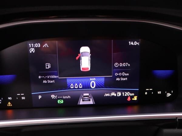 Volkswagen T-Roc R-Line 2.0 TSI 4M DSG/ LED, ACC, Navi, RFK