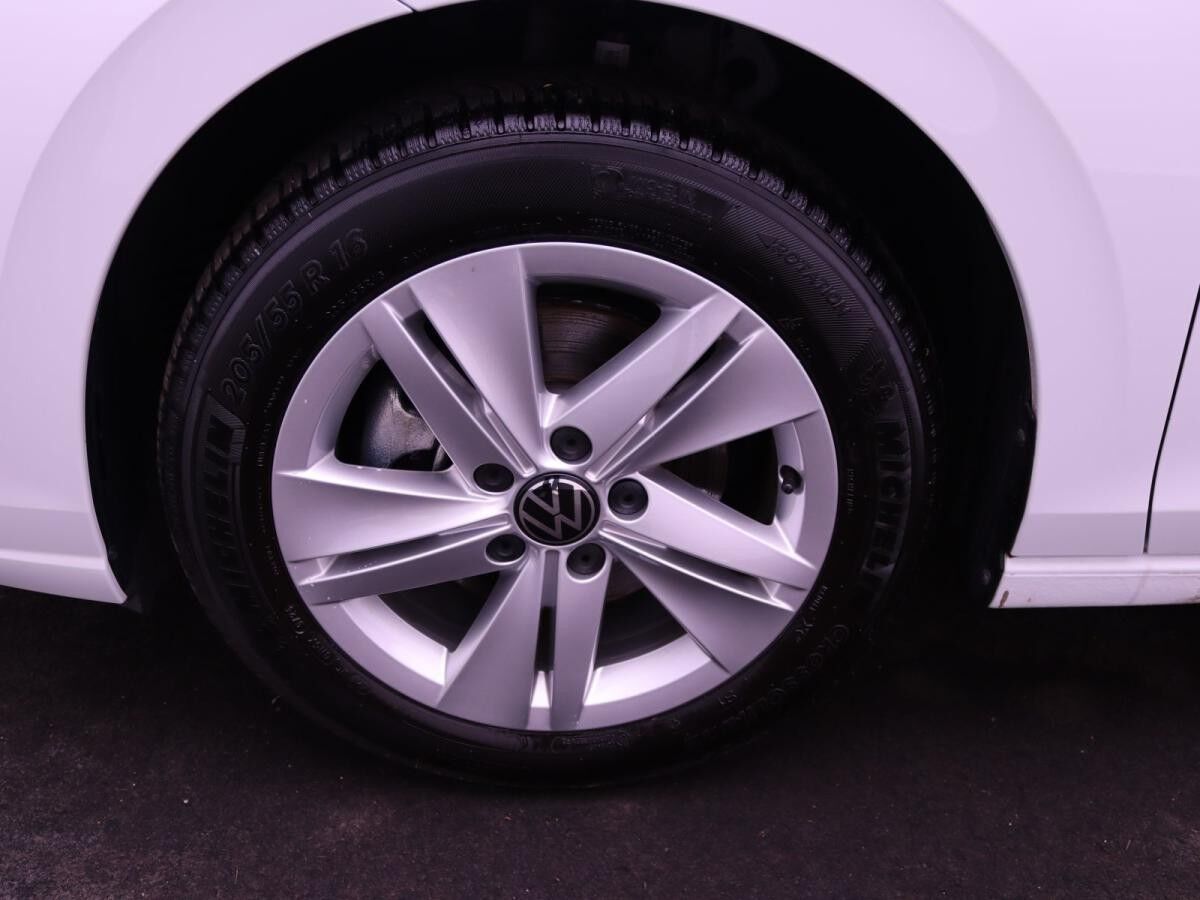 Volkswagen Golf VIII Life 1.5 TSI / App-Connect, LED, SHZ