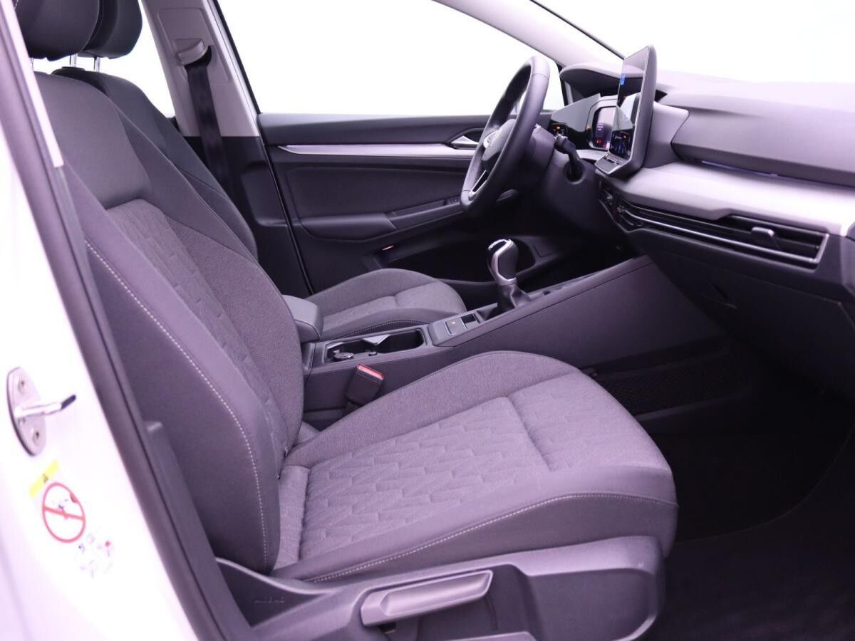 Volkswagen Golf VIII Life 1.5 TSI / App-Connect, LED, SHZ