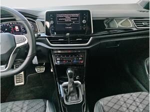 Volkswagen T-Roc R-Line 1.5 TSI 5JGAR IQ.Light ACC Digital