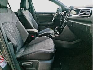 Volkswagen T-Roc R-Line 1.5 TSI 5JGAR IQ.Light ACC Digital