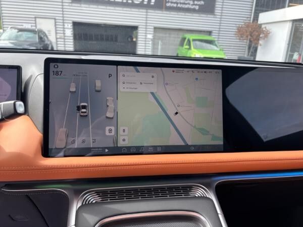 XPENG G9 RWD Standard Range 360Grad Memory Sitze Navi