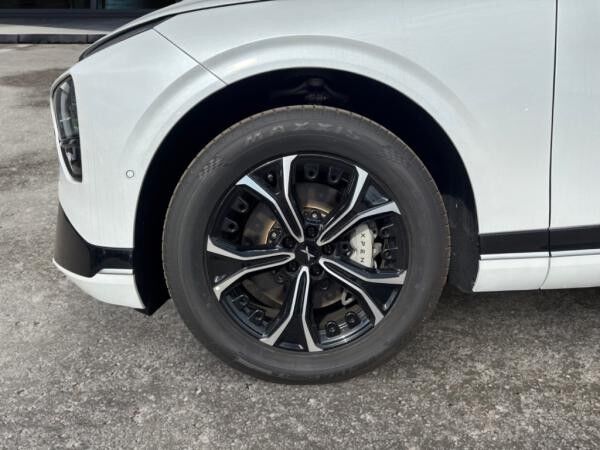 XPENG G9 RWD Standard Range 360Grad Memory Sitze Navi