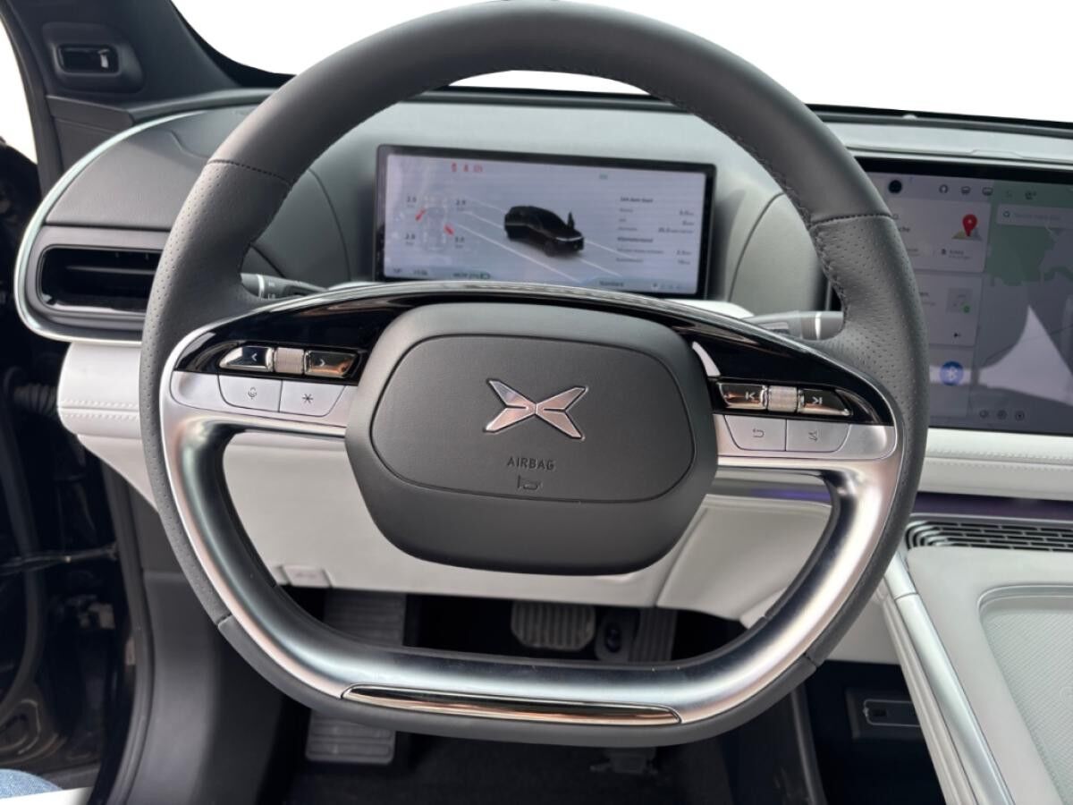 XPENG G9 RWD Long Range 360Grad Memory Sitze Navi