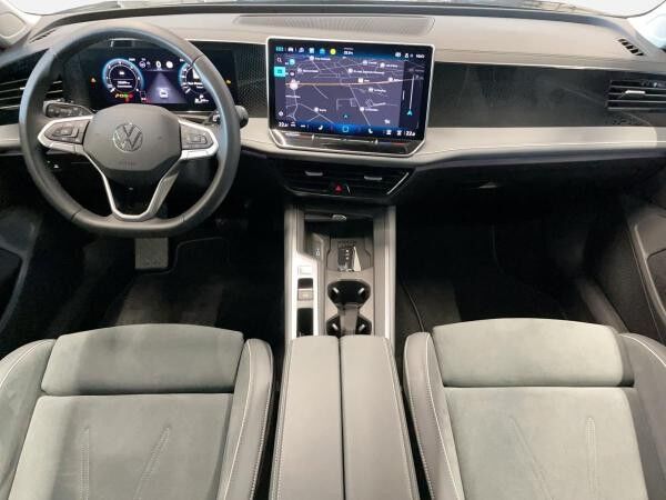 Volkswagen Passat Variant 2.0 TDI DSG Business Matrix AHK