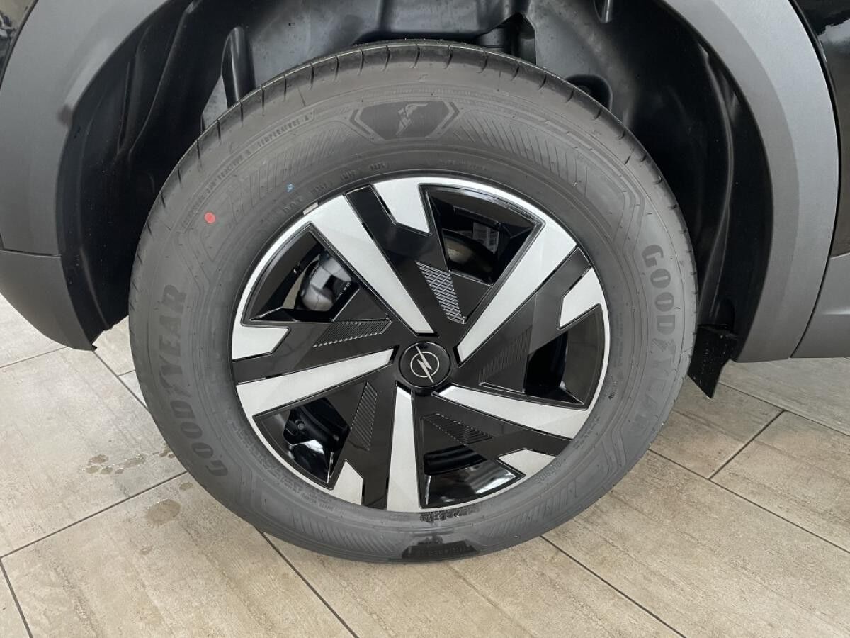 Opel Mokka 1.2 AT Edition SHZ PDC Kimaautomatik LED Opel Mokka 1.2 AT Edition SHZ PDC Kimaautomatik LED