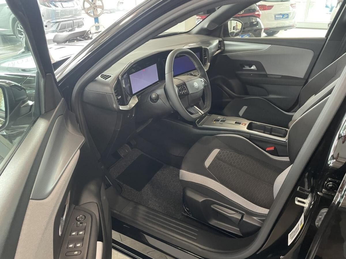 Opel Mokka 1.2 AT Edition SHZ PDC Kimaautomatik LED Opel Mokka 1.2 AT Edition SHZ PDC Kimaautomatik LED