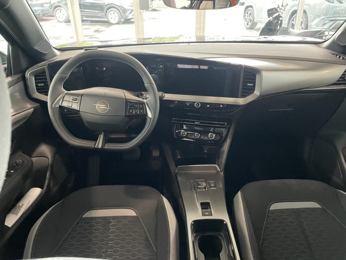 Opel Mokka 1.2 AT Edition SHZ PDC Kimaautomatik LED Opel Mokka 1.2 AT Edition SHZ PDC Kimaautomatik LED