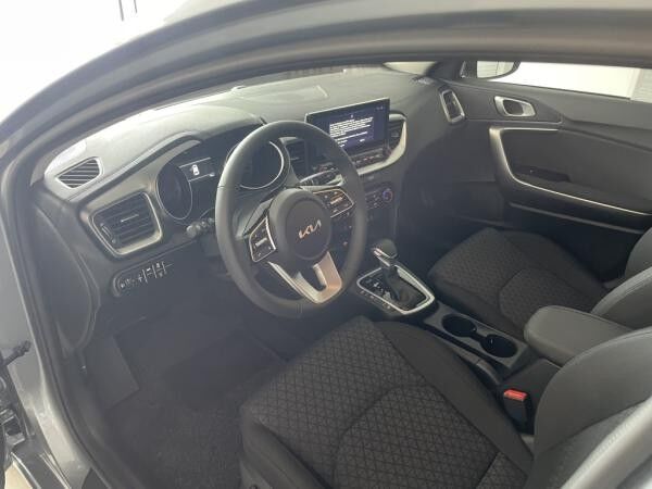 Kia Ceed cee'd / MJ25 1.5 T-GDI DCT Navi Kamera SHZ PDC