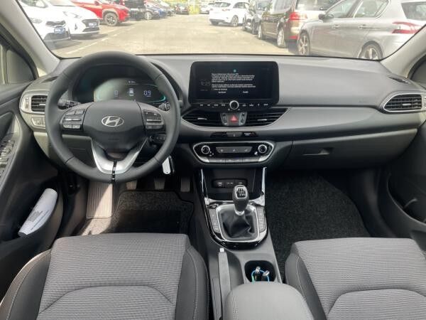 Hyundai i30 Kombi MJ25 1.5 T-GDI Navi LED SHZ PDC v+h Kam