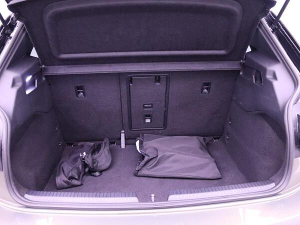 Volkswagen ID.3 Pro / Matrix, CCS, ACC, RFK, AHK, Navi, SHZ