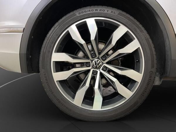Volkswagen Tiguan 2.0 TSI 4M R-Line Matrix LM 20" Navi PDC vo+hi ACC