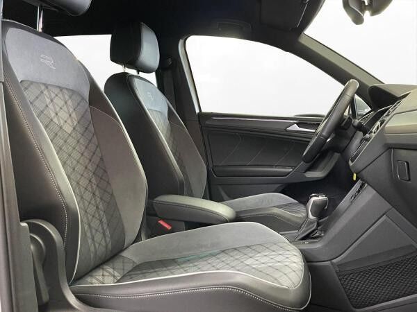 Volkswagen Tiguan 2.0 TSI 4M R-Line Matrix LM 20" Navi PDC vo+hi ACC