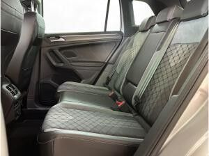 Volkswagen Tiguan 2.0 TSI 4M R-Line Matrix LM 20" Navi PDC vo+hi ACC
