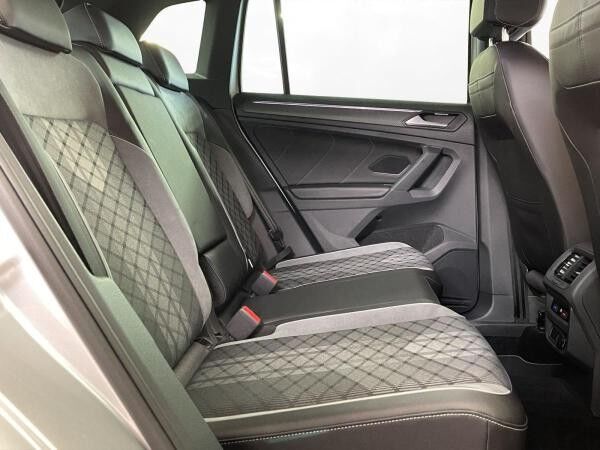 Volkswagen Tiguan 2.0 TSI 4M R-Line Matrix LM 20" Navi PDC vo+hi ACC