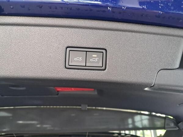Volkswagen Touareg R 3,0 V6 eHybrid 4MOTION *0,5% Dienstw.*