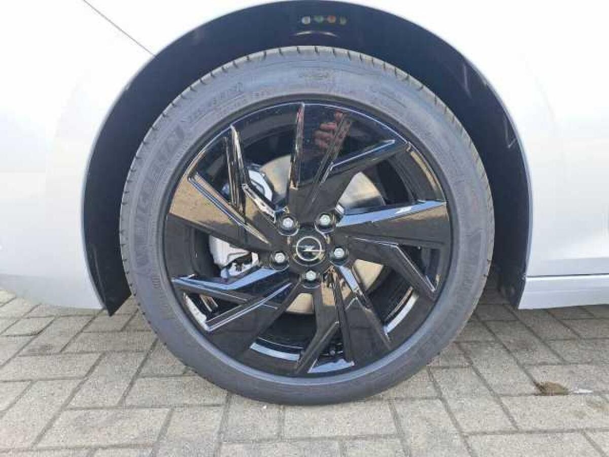 Opel Astra SportsTourer GS +Automatik+ACC+Voll-LED+