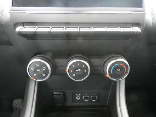 Renault Captur Equilibre TCe90 "GJR, PDC, Sitzheizung"
