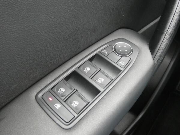 Renault Captur Equilibre TCe90 "GJR, PDC, Sitzheizung"