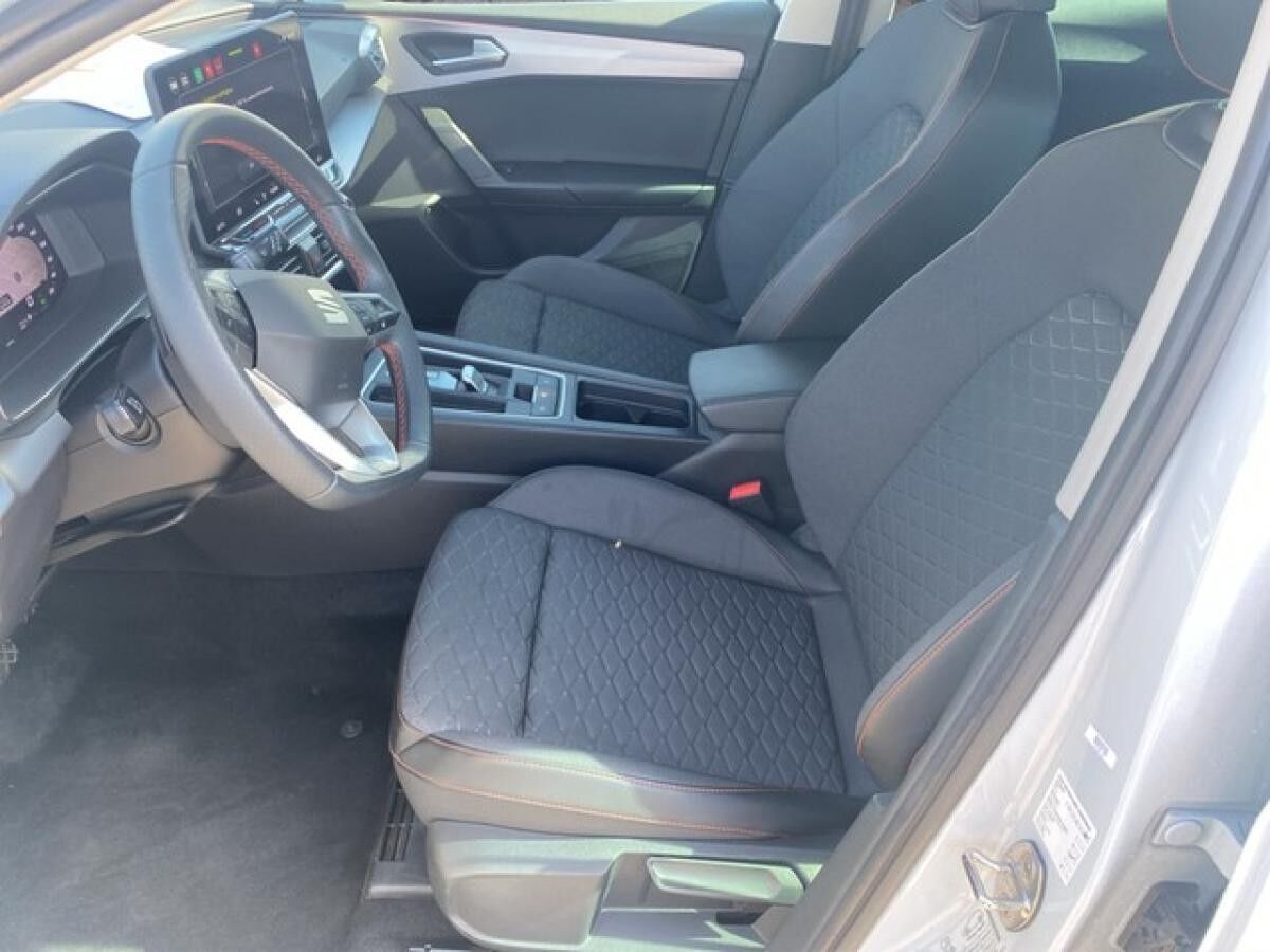 Seat Leon Sp. DSG🔥0€ Anzahlung!🔥 FR MATRIX 12"Navi 🔥 FaPa XL Kamera