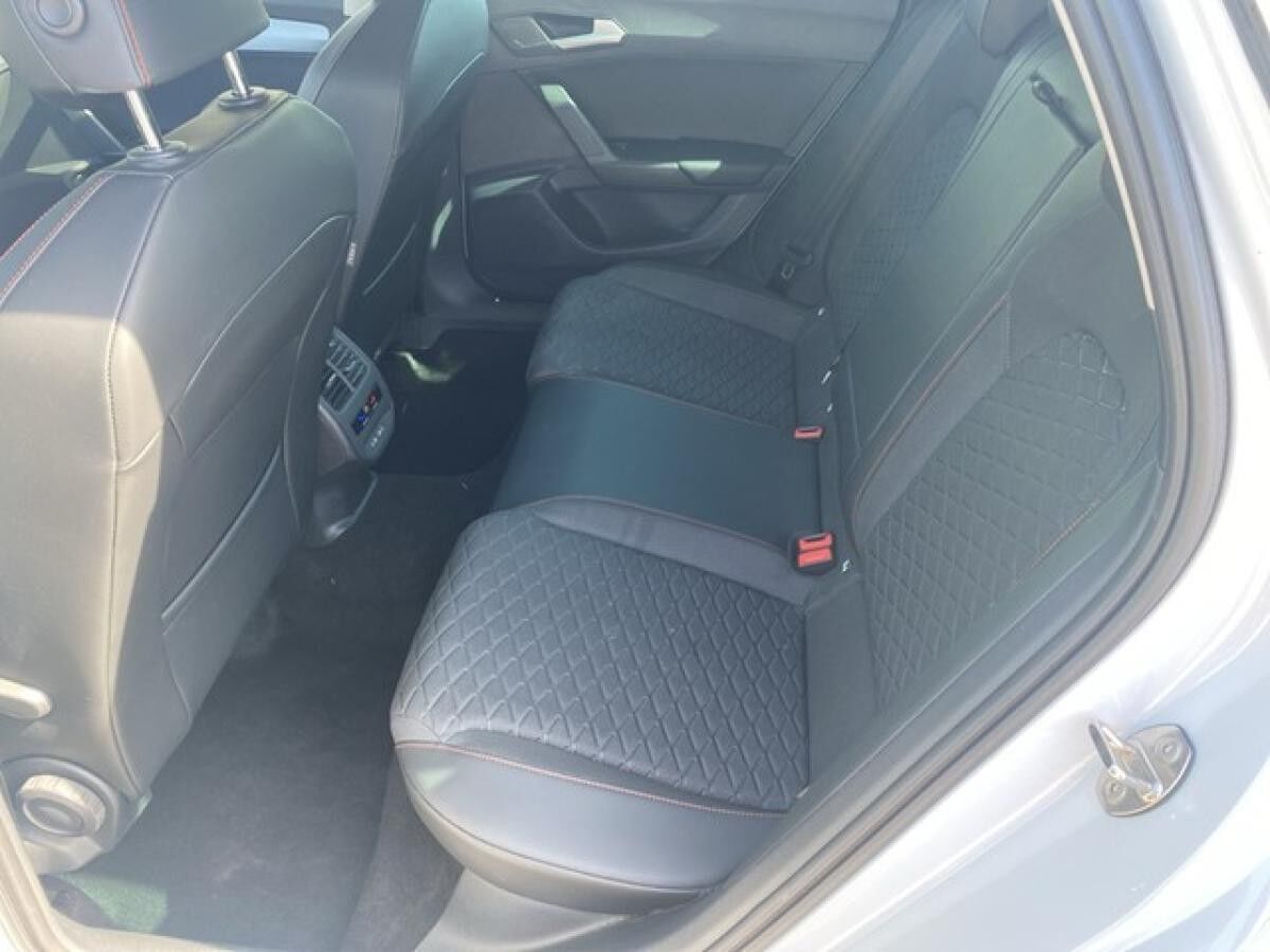 Seat Leon Sp. DSG🔥0€ Anzahlung!🔥 FR MATRIX 12"Navi 🔥 FaPa XL Kamera