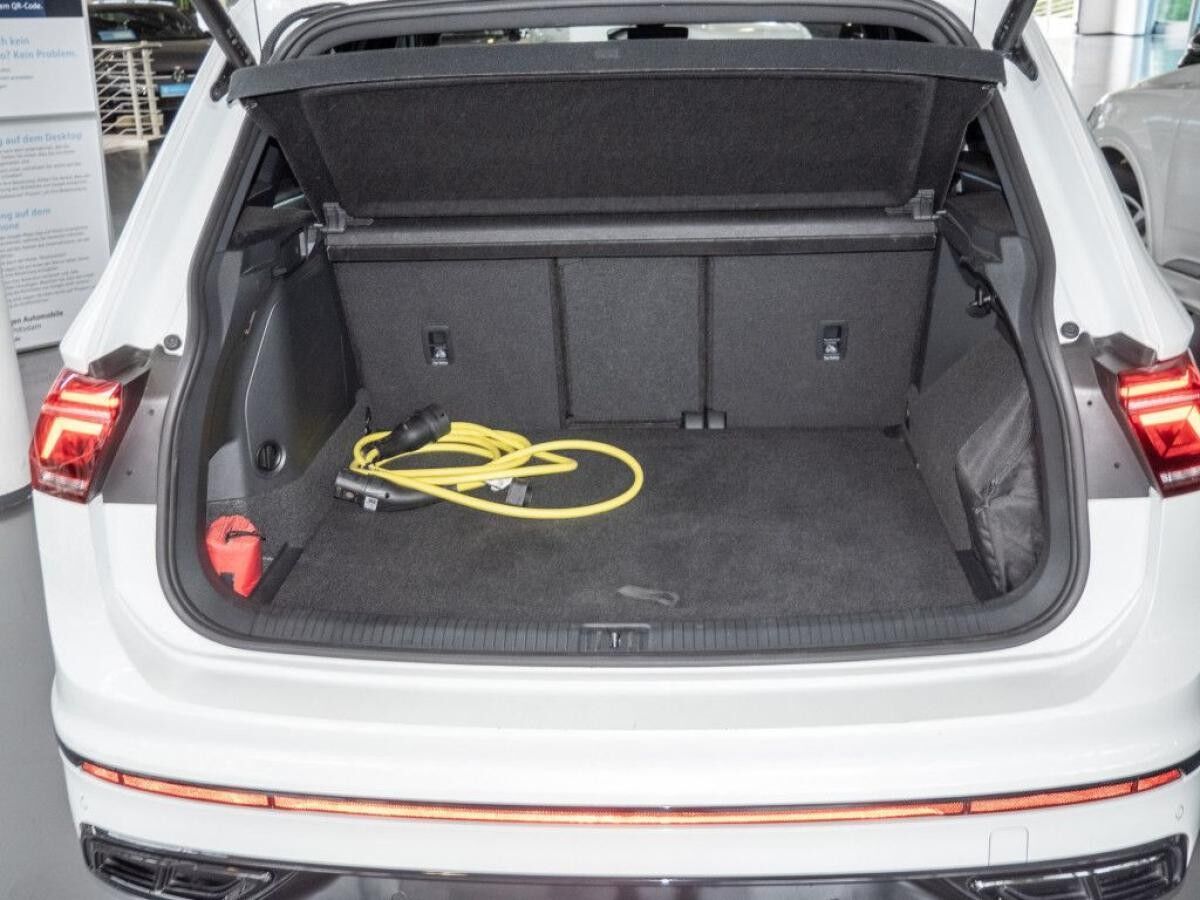Volkswagen Tiguan 1.4 TSI eHybrid R-Line Pano Black AHK Cam