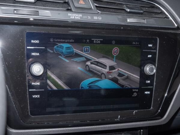 Volkswagen Touran 2.0 TDI DSG Highline 7-Sitzer AHK 1,99 %