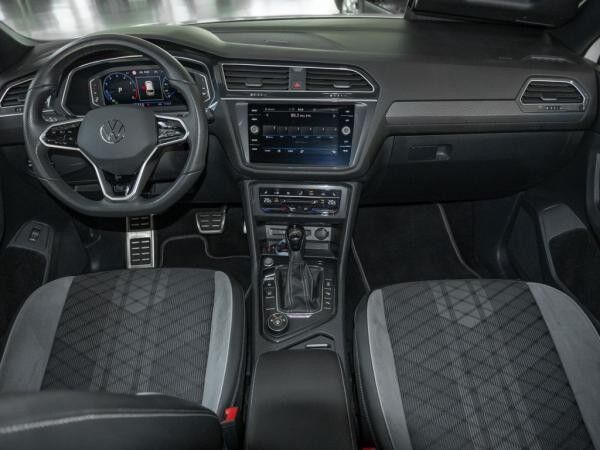 Volkswagen Tiguan Allspace 2.0 TSI 4M R-Line Black DCC AHK