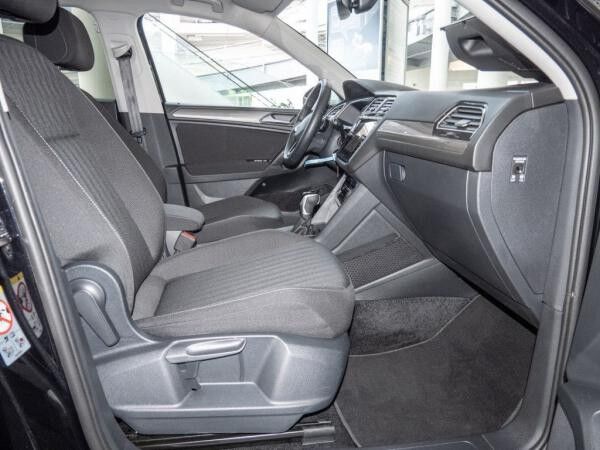 Volkswagen Tiguan Allspace 1.5 TSI Life 7Sitzer AHK LED Nav
