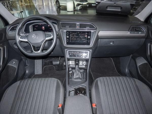 Volkswagen Tiguan Allspace 1.5 TSI DSG Life 7-Sitzer AHK Navi