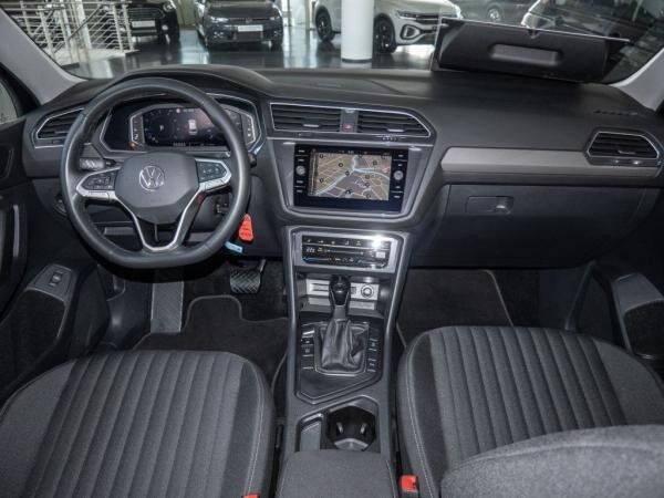 Volkswagen Tiguan Allspace 1.5 TSI Life 7Sitzer AHK LED Nav