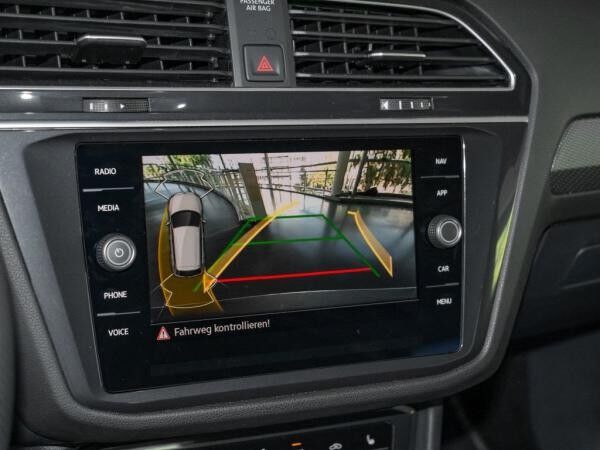 Volkswagen Tiguan Allspace 2.0 TSI 4M R-Line Black DCC AHK