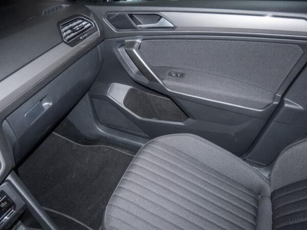 Volkswagen Tiguan Allspace 1.5 TSI DSG Life 7-Sitzer AHK Navi