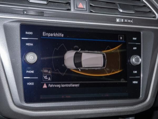 Volkswagen Tiguan Allspace 1.5 TSI Life 7Sitzer AHK LED Nav