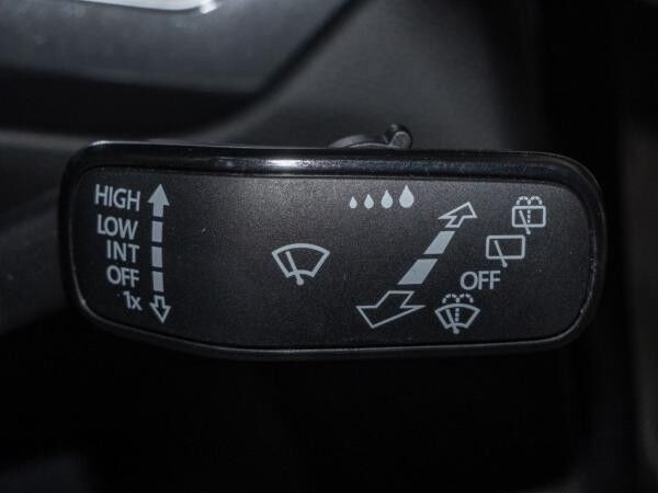 Volkswagen Tiguan Allspace 1.5 TSI Life 7Sitzer AHK LED Nav