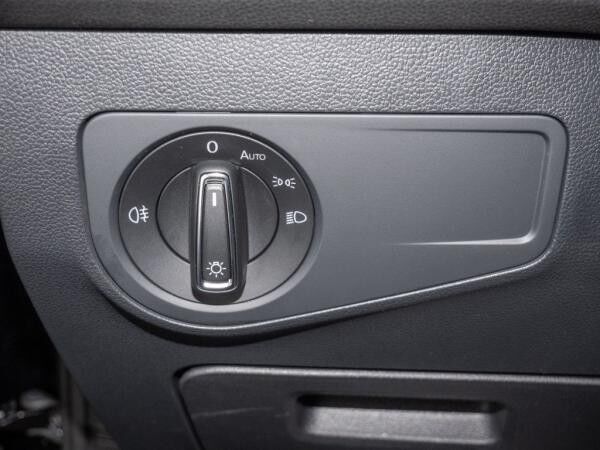 Volkswagen Tiguan Allspace 1.5 TSI Life 7Sitzer AHK LED Nav