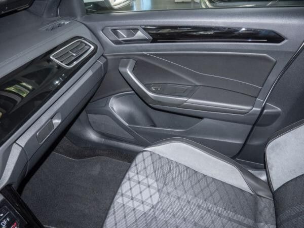 Volkswagen T-Roc 1.5 TSI R-Line Kamera LED-Plus Parklenkas.