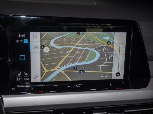 Volkswagen Golf VIII Variant 1.5 eTSI Life Nav Standhzg. LED