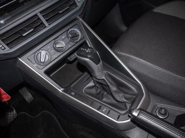 Volkswagen Polo 1.0 TSI DSG Life Sitzhzg APP PDC