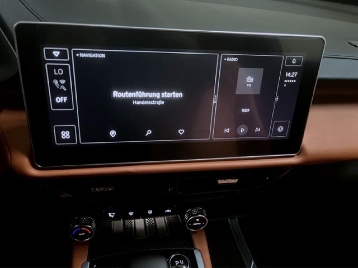 Lotus Emira Turbo SE *Sonderleasing*