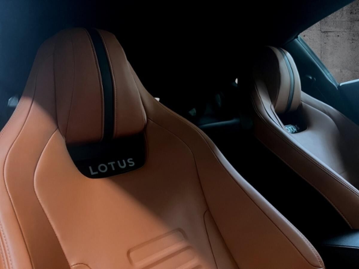 Lotus Emira Turbo SE *Sonderleasing*