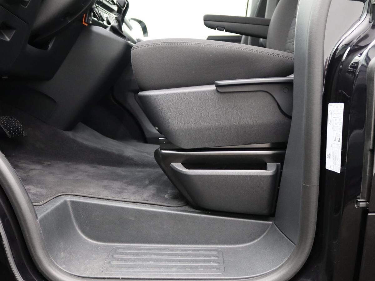 Volkswagen T6.1 Multivan Comfortline 2.0 TDI 4M DSG/LED,AHK