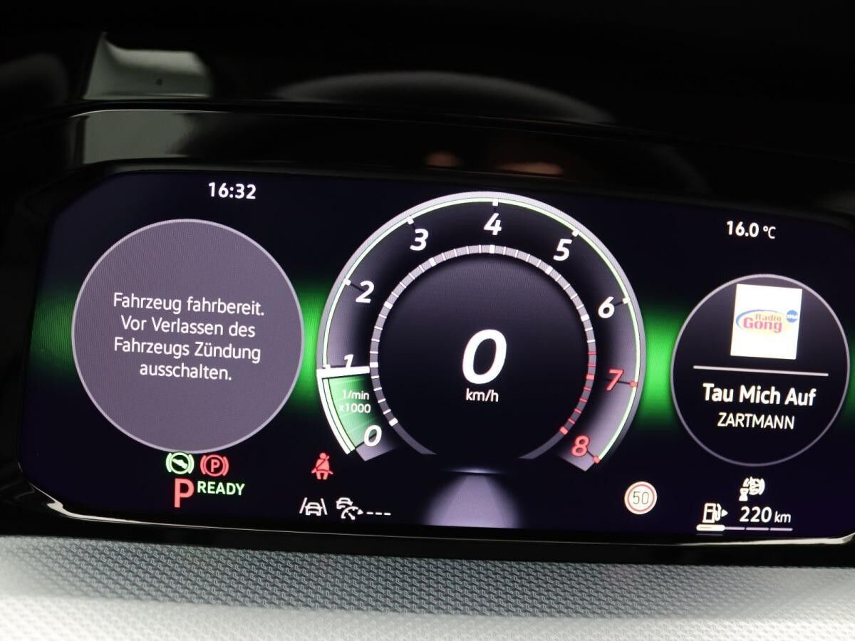 Volkswagen Golf VIII Goal 1.5eTSI DSG / Navi, App, LED, RFK