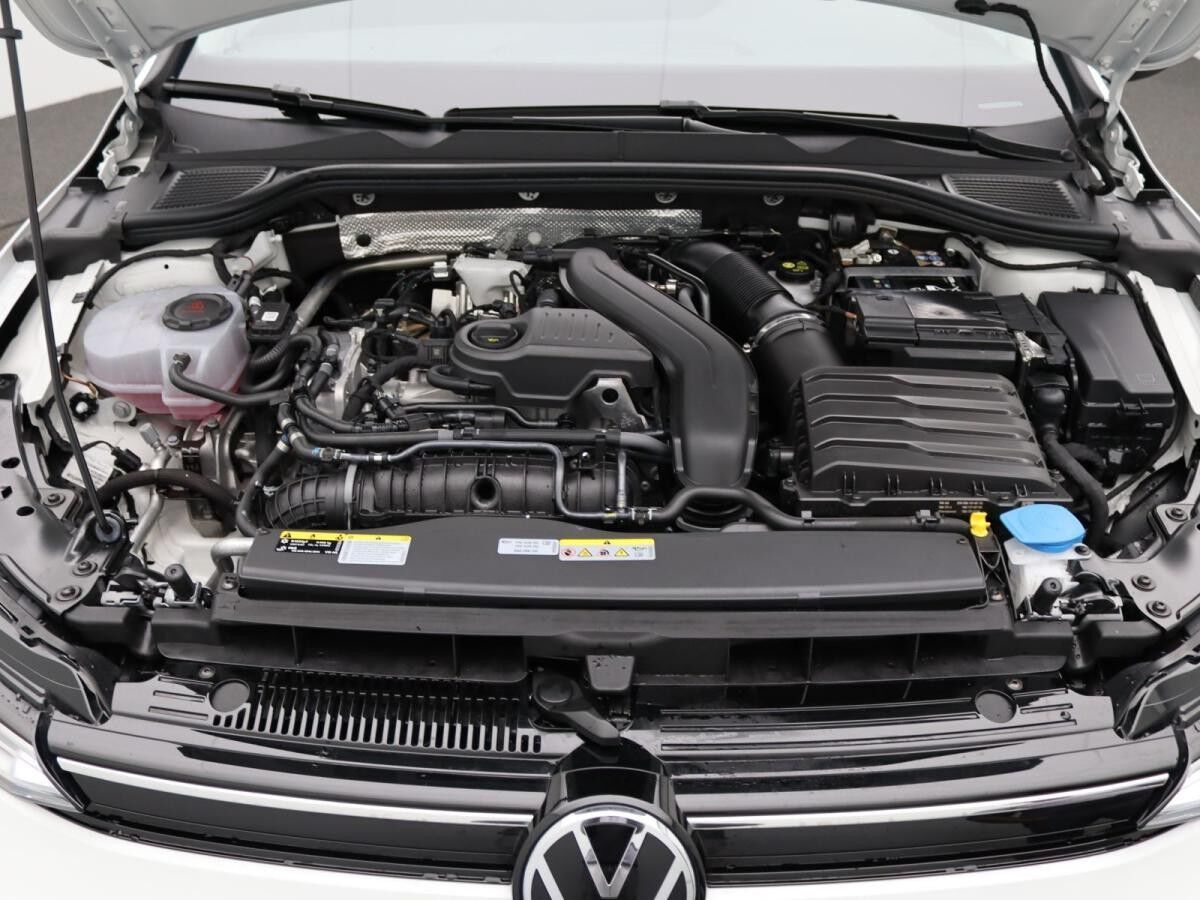 Volkswagen Golf VIII Goal 1.5eTSI DSG / Navi, App, LED, RFK