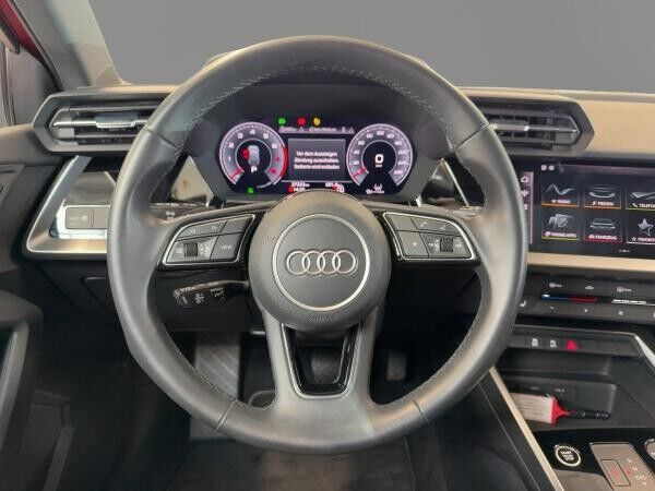 Audi A3 Sportback 30 TFSI g-tron Pano AHK Navi virtual