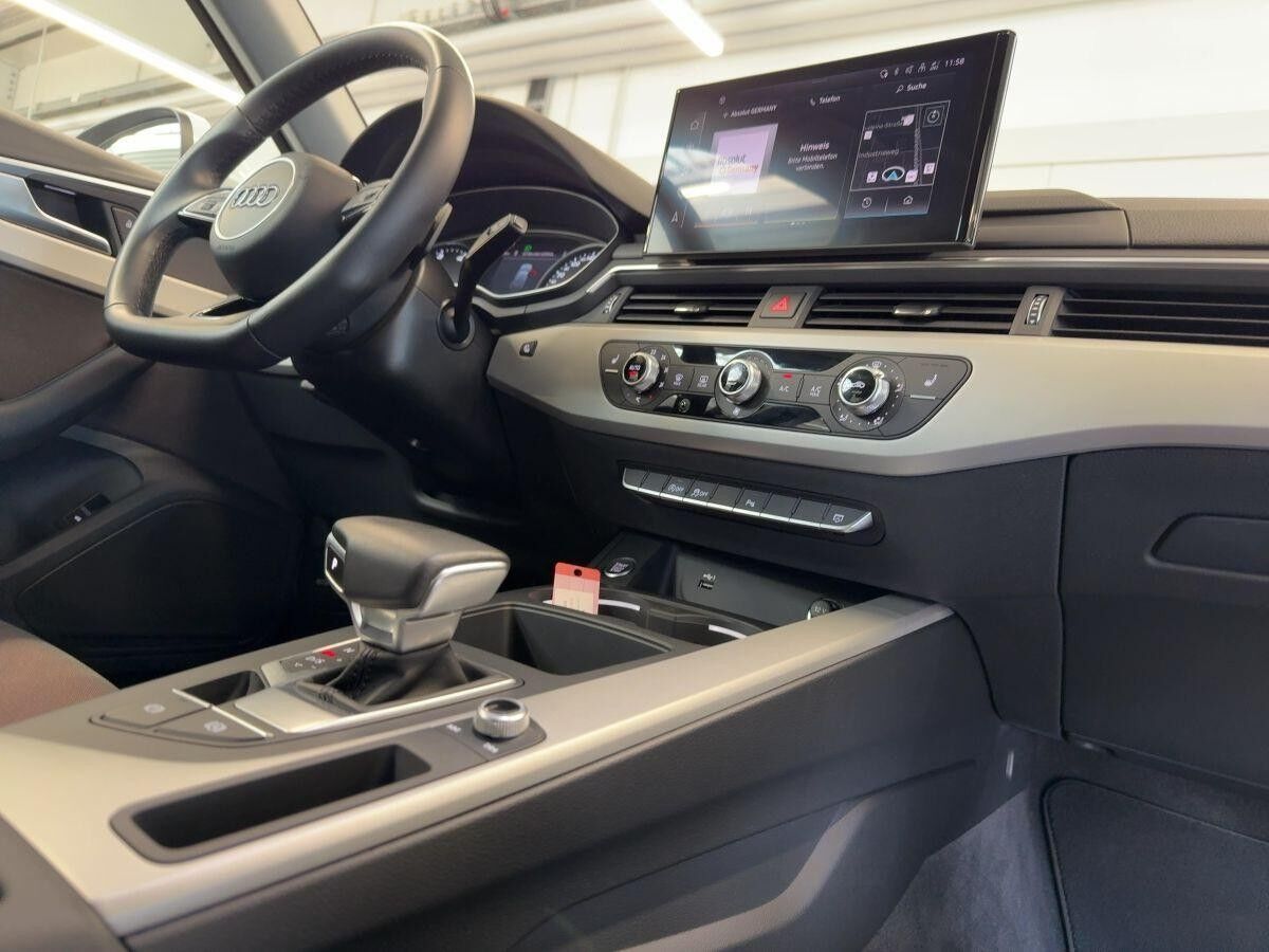 Audi A4 Avant Advanced 30 TDI LED Kamera Navi DAB