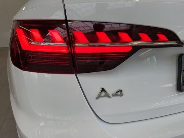 Audi A4 Avant Advanced 30 TDI LED Kamera Navi DAB