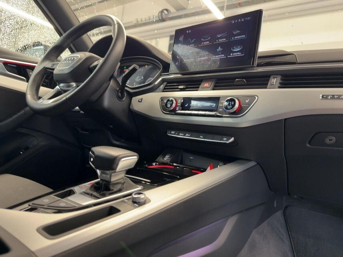 Audi A4 Avant 45 quattro TFSI Avant S line