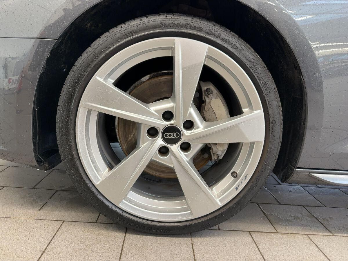 Audi A4 Avant 45 quattro TFSI Avant S line