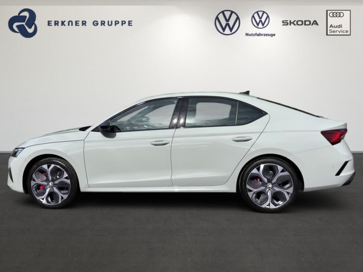 Skoda Octavia Limousine 2.0 TSI DSG 4x4 RS +ACC+BHZFS+360°+NAVI+SHZ+